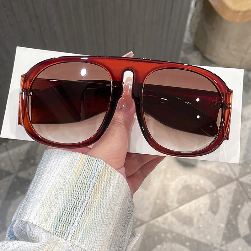 빈티지 스타일의 고급 브랜드 디자이너 선글라스, 오버사 - Vintage Fashion Enthusiasts 리뷰 및 가격
